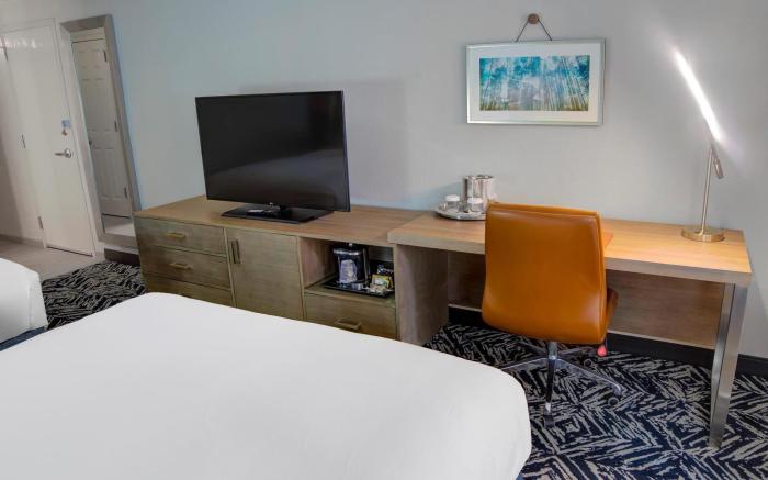 DoubleTree by Hilton Harrisonburg