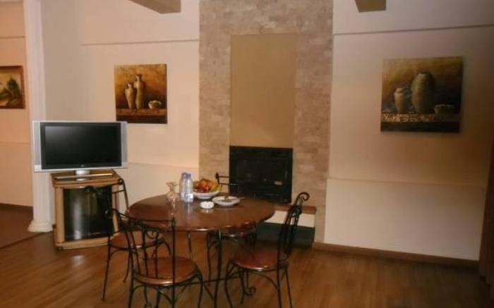 Madisson Hotel