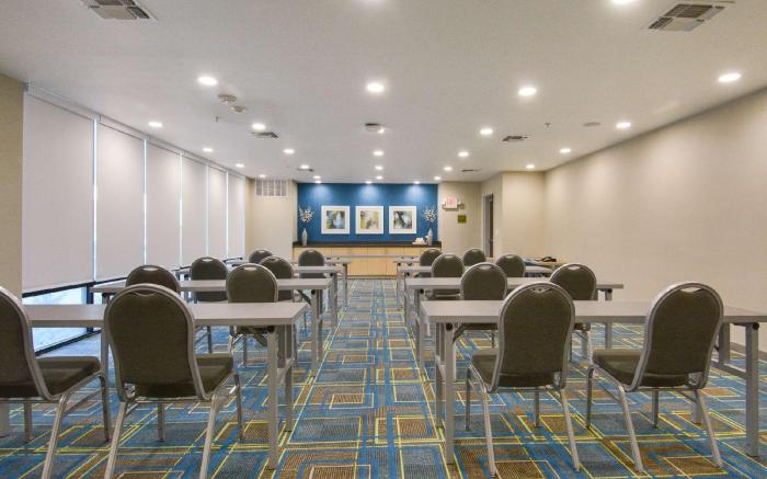 Home2 Suites by Hilton Irving/DFW Airport North