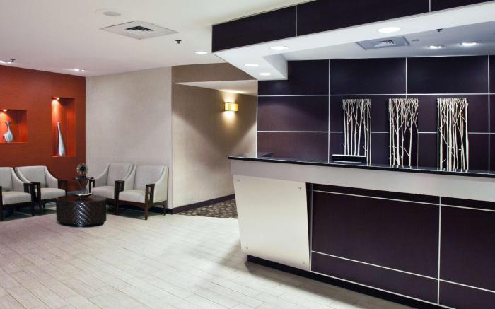 DoubleTree by Hilton Savannah Airport