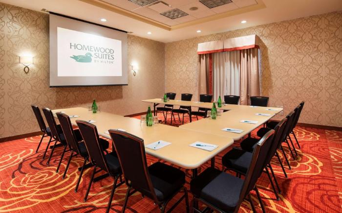 Homewood Suites by Hilton Winnipeg Airport-Polo Park