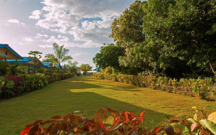 TRAVELLERS BEACH RESORT