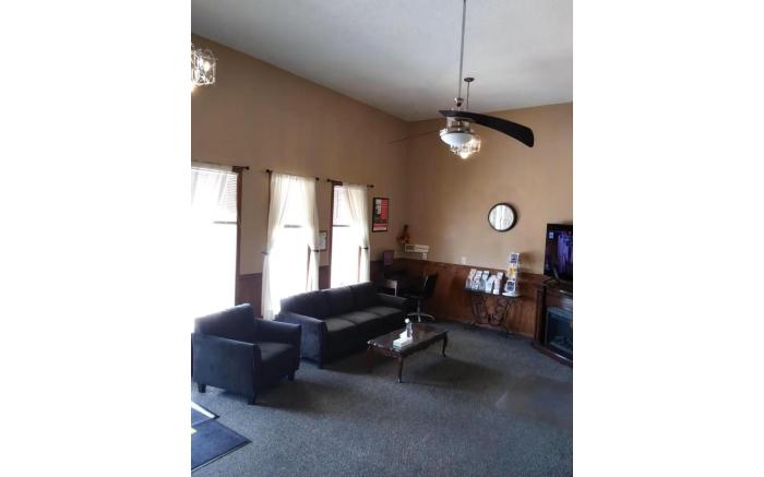 Capital O Amerihost Inn and Suites Kingdom City Hwy 54 MO