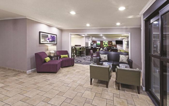 La Quinta Inn & Suites by Wyndham N Little Rock-McCain Mall