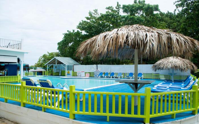 Fun Holiday Beach Resort