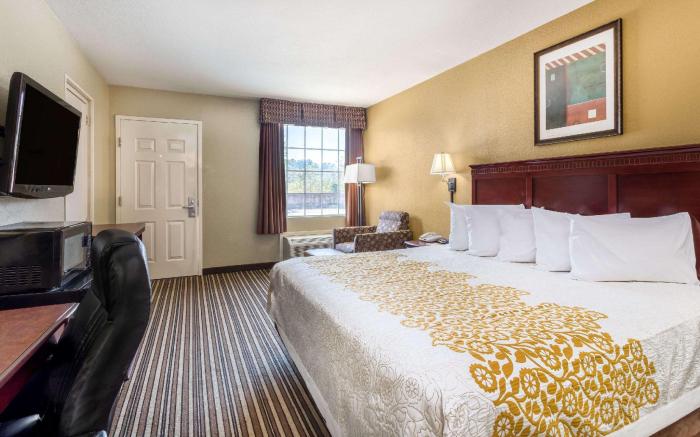 Days Inn by Wyndham Leesville