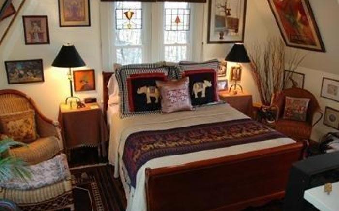 Red Elephant Inn Bed and Breakfast