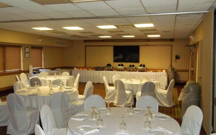 The Carlton Lodge