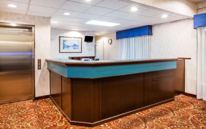 Days Inn by Wyndham Seattle Aurora