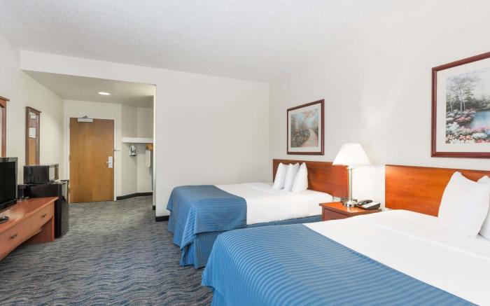 Baymont by Wyndham Des Moines Airport
