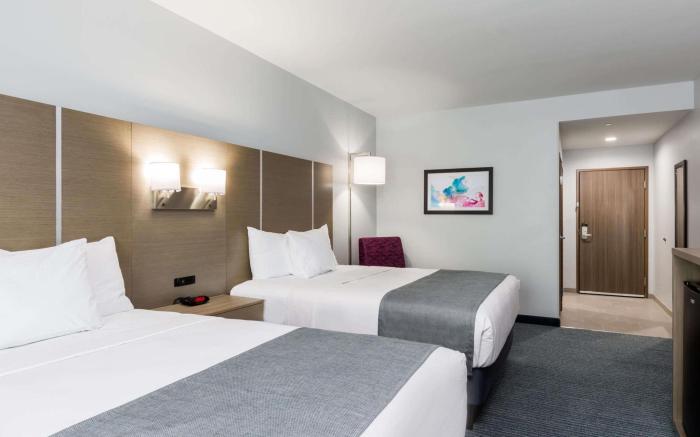 Days Inn & Suites by Wyndham Houston NW Cypress
