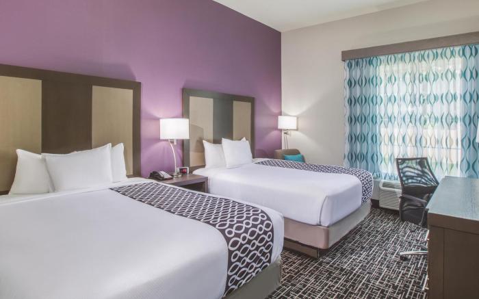 La Quinta Inn & Suites by Wyndham Lake Charles - Westlake