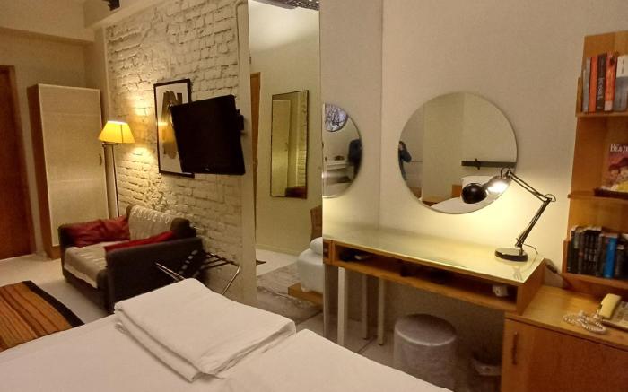 Peradays Hotel