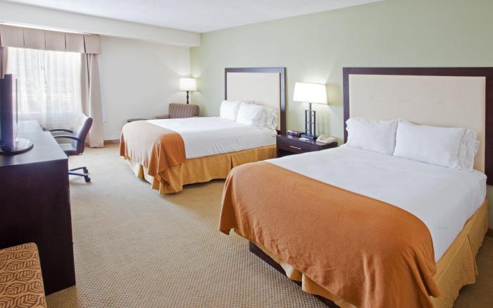Holiday Inn Express Myrtle Beach-Broadway at the Beach By IHG