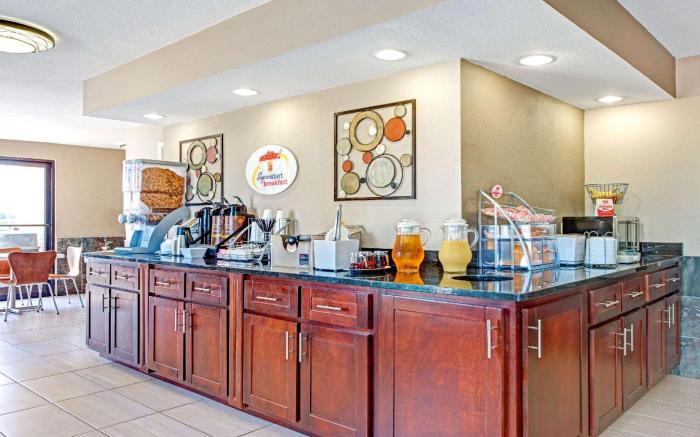 Super 8 By Wyndham Lakeland