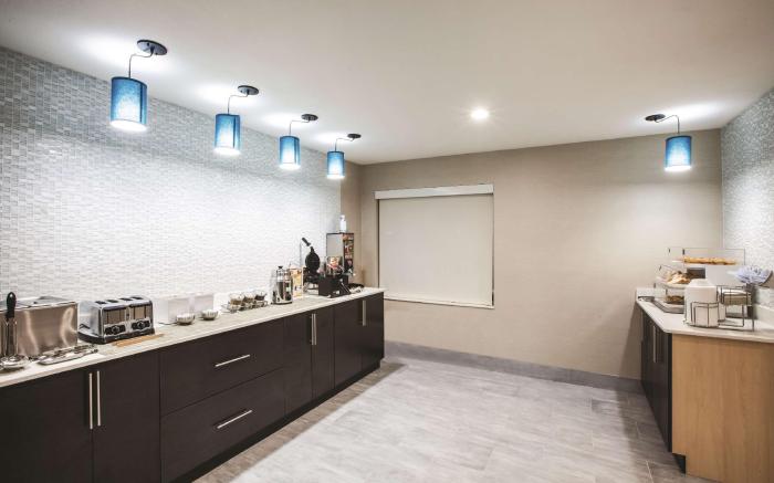 La Quinta Inn & Suites by Wyndham Walker - Denham Springs
