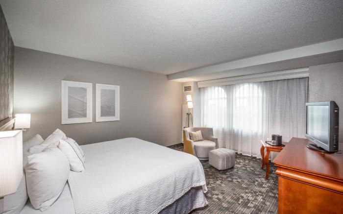 Courtyard by Marriott Norfolk Downtown