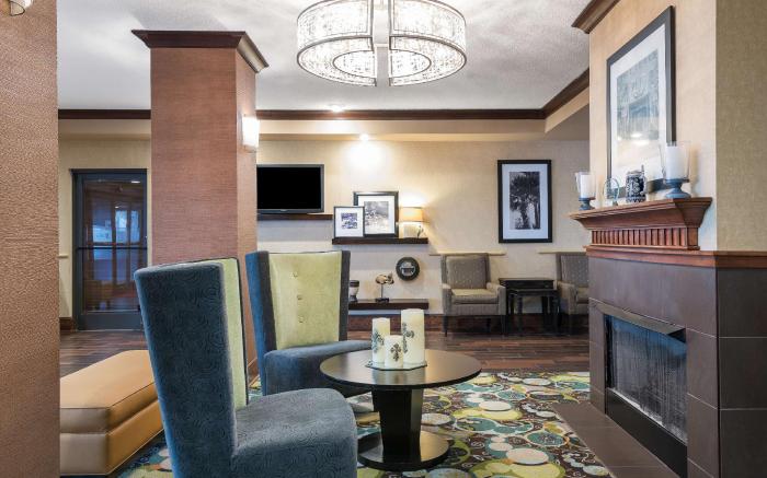 Hampton Inn & Suites Florence Center