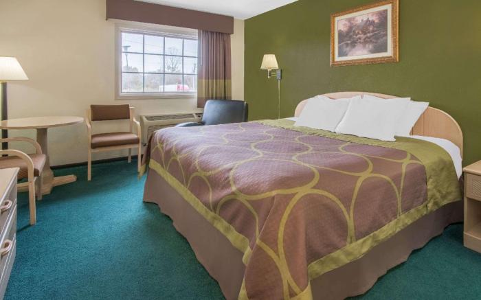 Super 8 By Wyndham Wooster