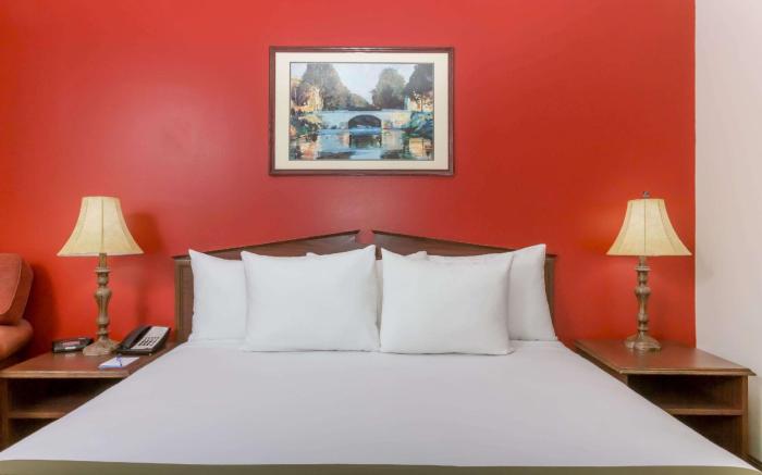 Baymont by Wyndham Brunswick GA