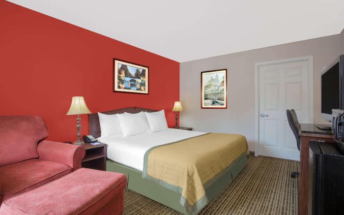 Baymont by Wyndham Brunswick GA