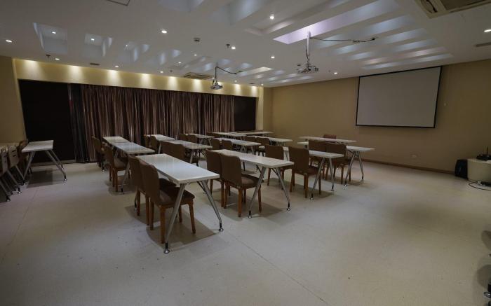 Starway Hotel Yibin Laiyin