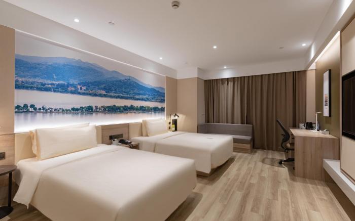 Atour Hotel Suzhou Wujiang Wuyue Plaza