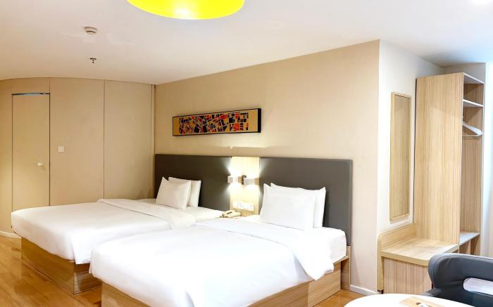 Hanting Hotel Chengdu Happy Valley Lamp Market