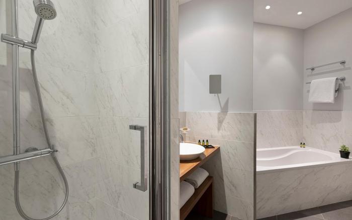 Château Belmont Tours by The Crest Collection