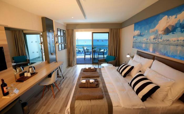 Sunprime C-Lounge - Adult Only
