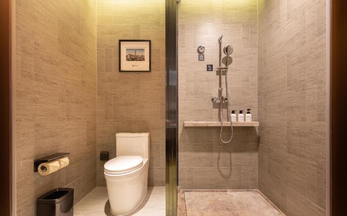 Atour Hotel Zhongshan North Railway Station V-Park Square