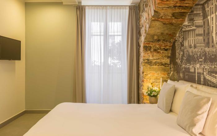 AVENUE HOTEL