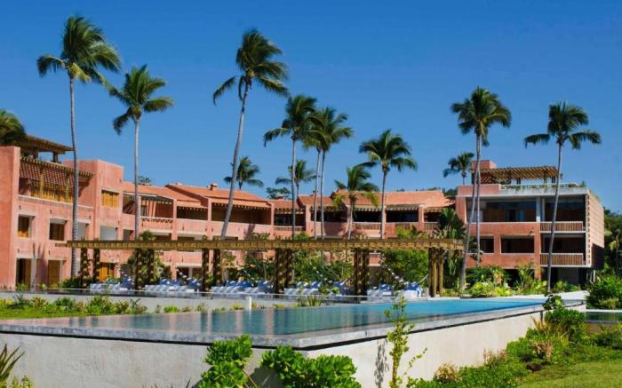 El Careyes Club & Residences