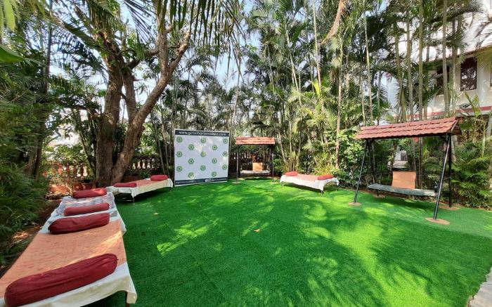 Girivihar Holiday Club - Pure Veg