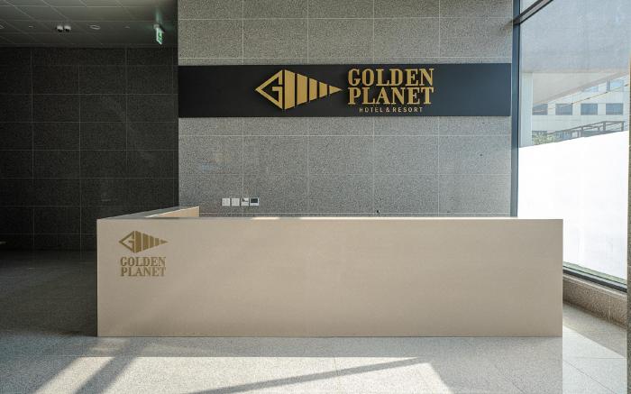 GoldenPlanetHotel