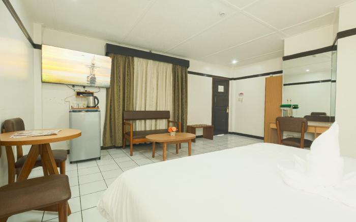 Orchid Inn Resort