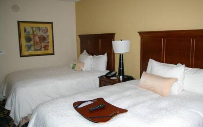Hampton Inn & Suites Huntersville