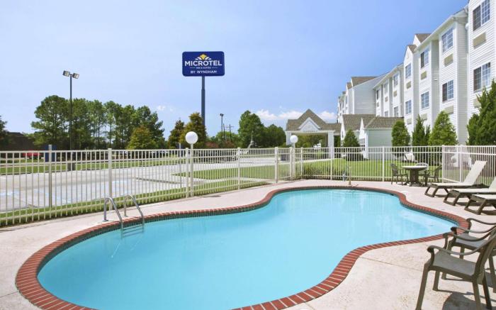 Microtel Inn & Suites by Wyndham Baton Rouge