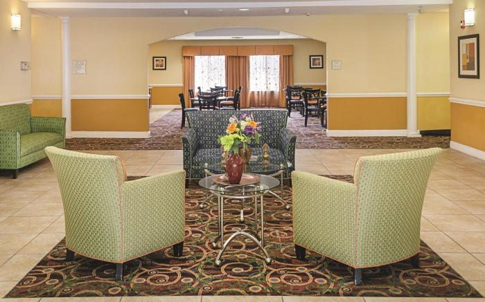 La Quinta Inn & Suites by Wyndham Mobile Satsuma / Saraland