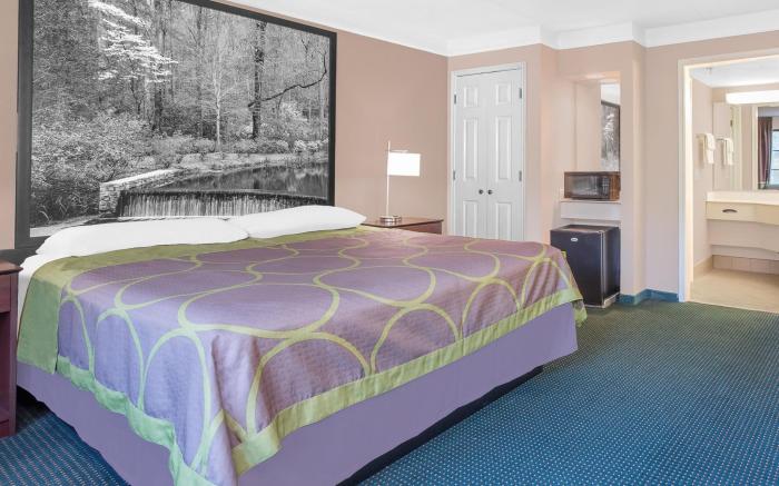 Super 8 By Wyndham Austell/Six Flags