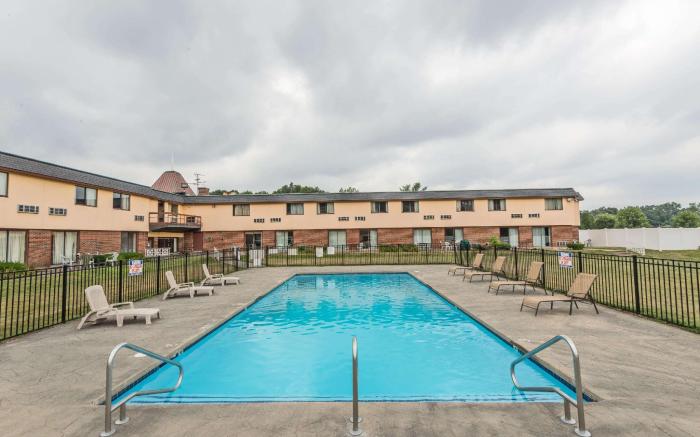 Days Inn by Wyndham Berlin Meriden