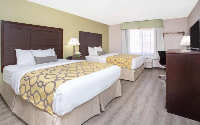 Baymont By Wyndham Phoenix I-10 Near 51St Ave