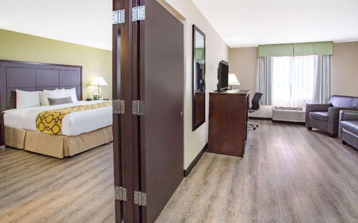 Baymont By Wyndham Phoenix I-10 Near 51St Ave