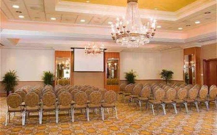 EXECUTIVE SUITES NEWARK- CARTERET