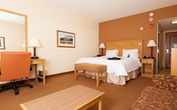 Hampton Inn & Suites Riverton