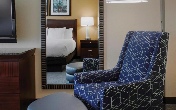 DoubleTree Suites by Hilton Bentonville