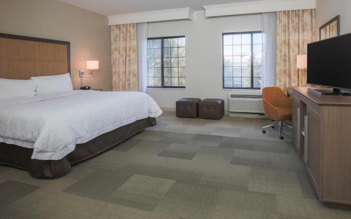 Hampton Inn and Suites Camarillo