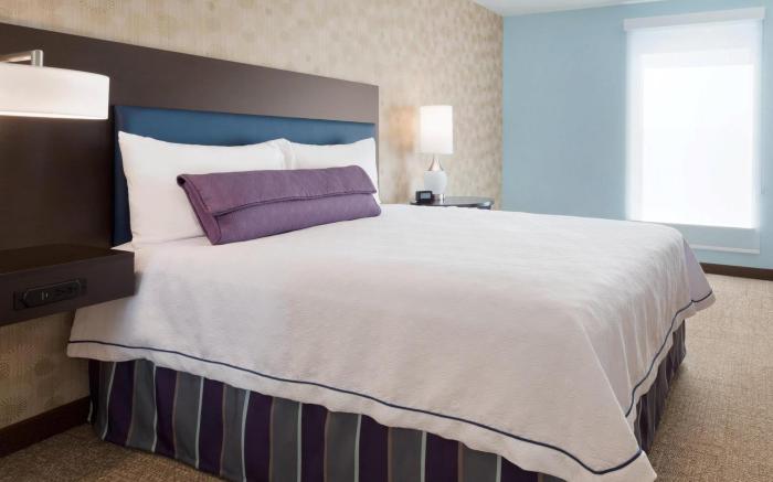 Home2 Suites by Hilton Milwaukee Airport