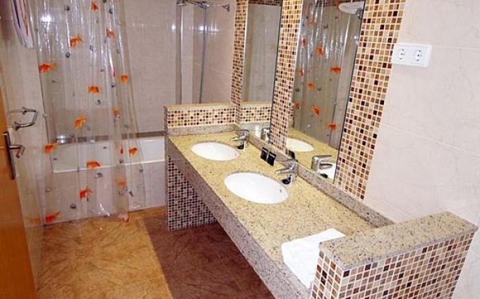 El Cami Hotel