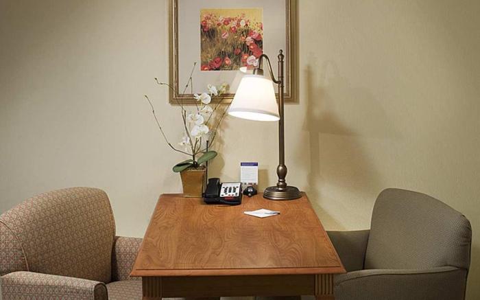 Hampton Inn & Suites Tulare